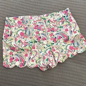 Crown & Ivy Pink Floral Paisley Women's Shorts